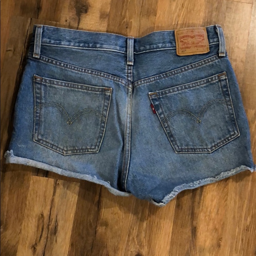 Levi cut offs